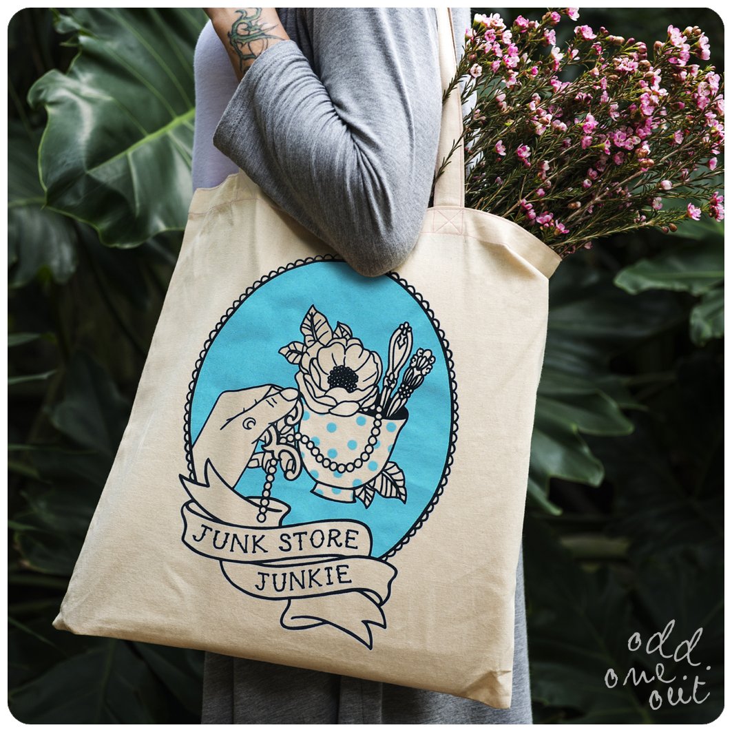 Junk Store Junkie - Tote Bag